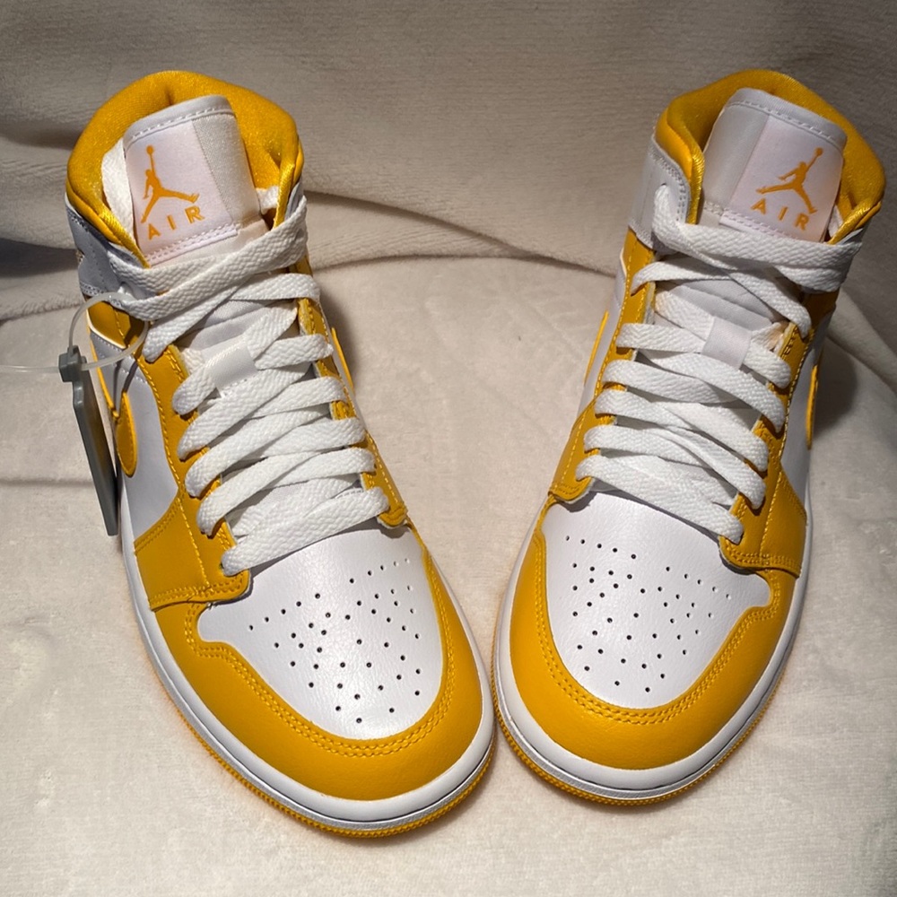 WMNS AIR JORDAN 1 WID